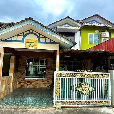 Wan Homestay Kulim Hi-Tech Utk Msliim Shj المظهر الخارجي الصورة