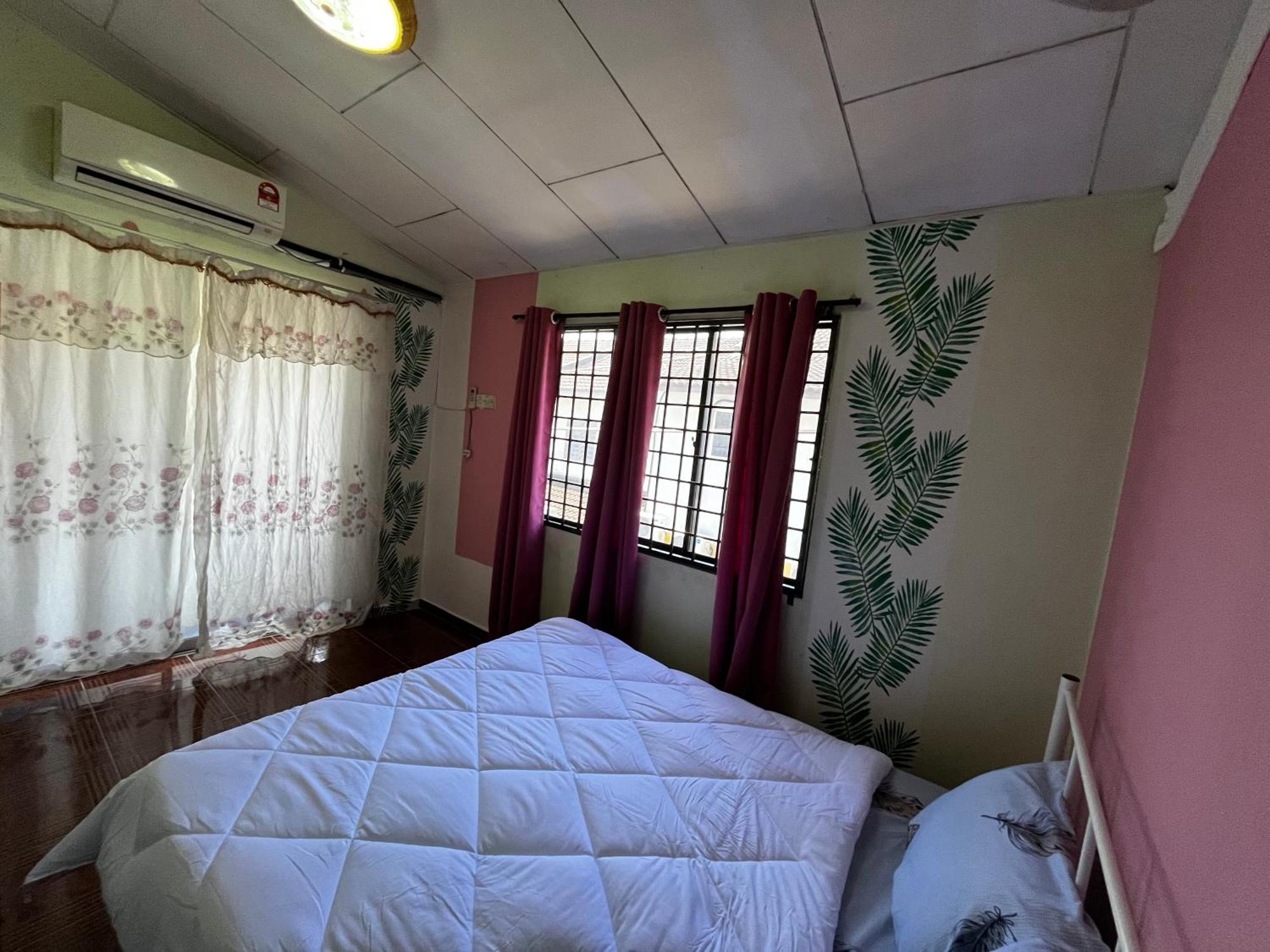 Wan Homestay Kulim Hi-Tech Utk Msliim Shj المظهر الخارجي الصورة